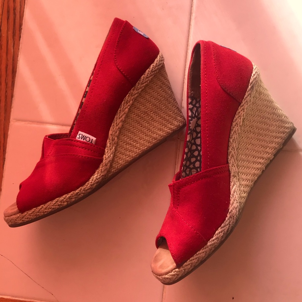 TOMS Espadrille Wedges Womens Red Peep Toe
